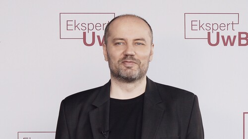 dr hab. Bartosz Kuźniarz, prof. UwB